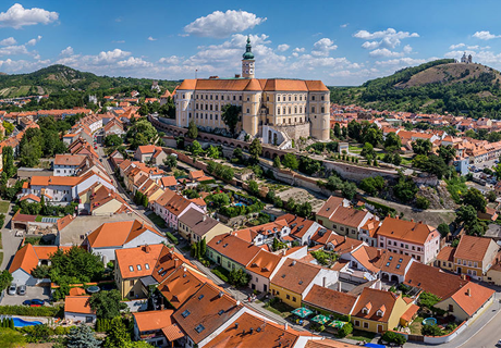 mikulov_misto konani